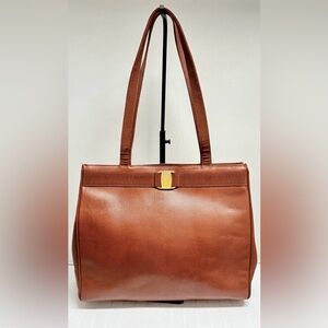 EUC VINTAGE SALVATORE FERRAGAMO Leather Tote Gator-Embossed Gold Hardware